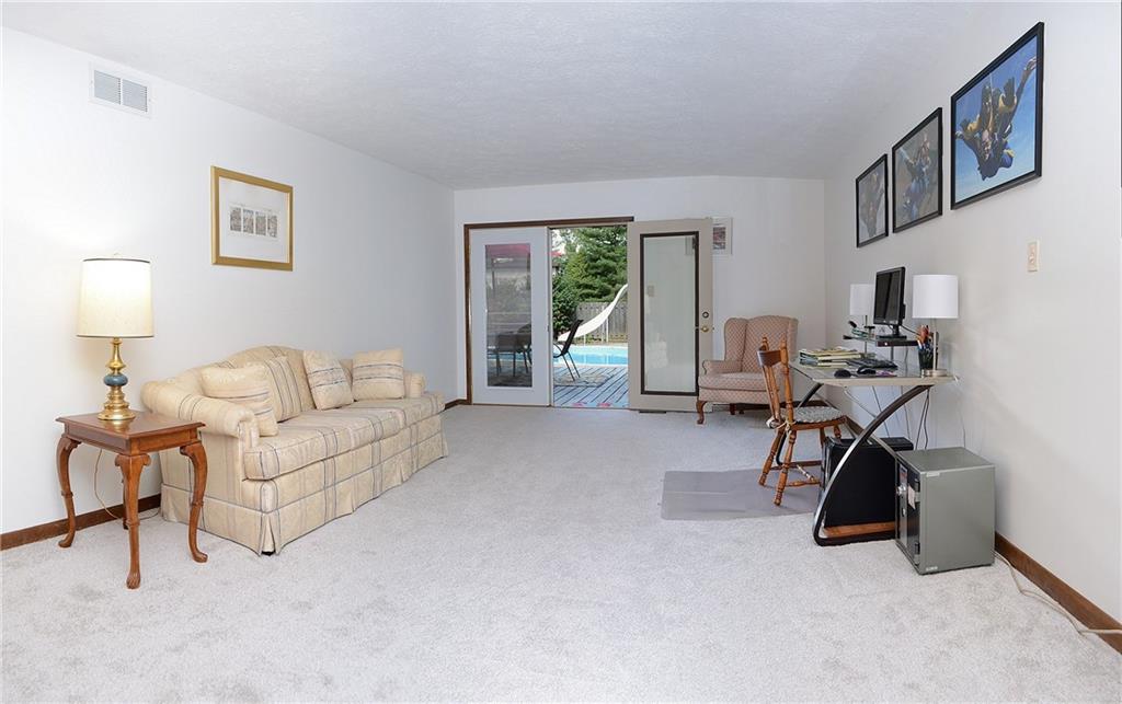 10525 Collingswood Road Fishers, IN 46037 - Photo 4 of 32 Gallery Image 4