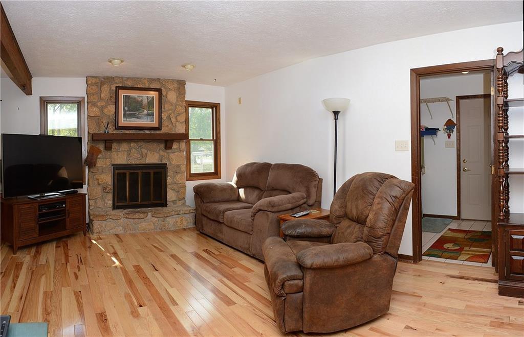 10525 Collingswood Road Fishers, IN 46037 - Photo 8 of 32 Gallery Image 8
