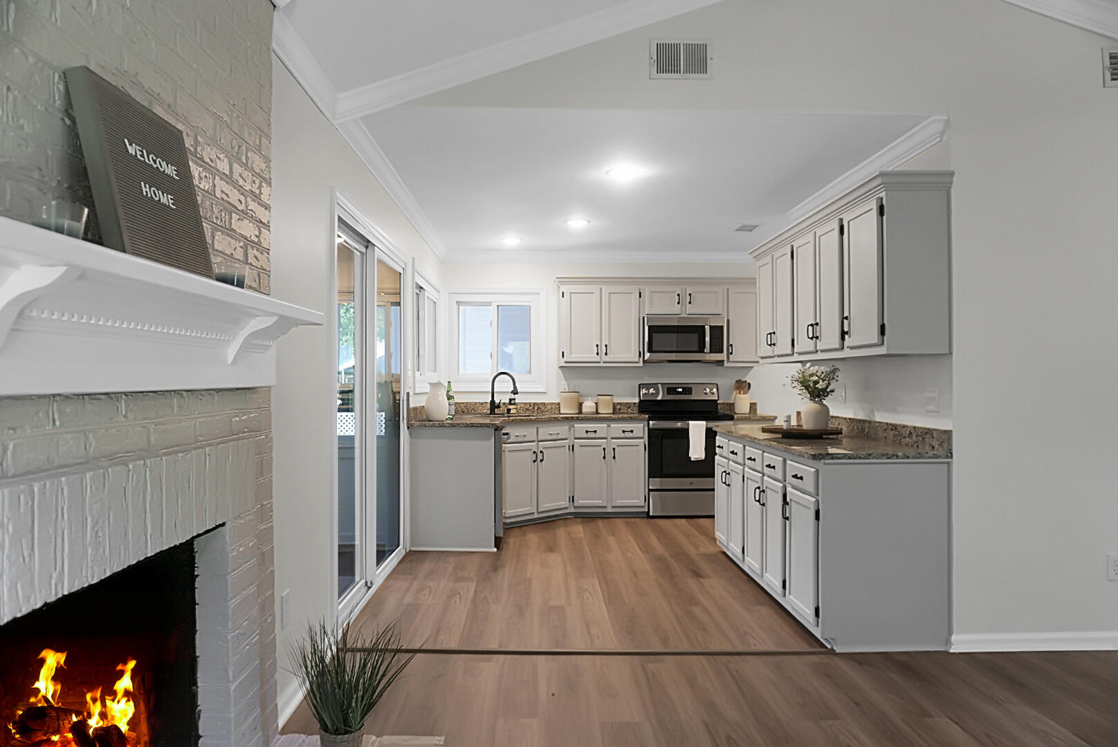 109 New Spring Court Summerville, SC 29485 - Photo 4 of 30 DSC01660