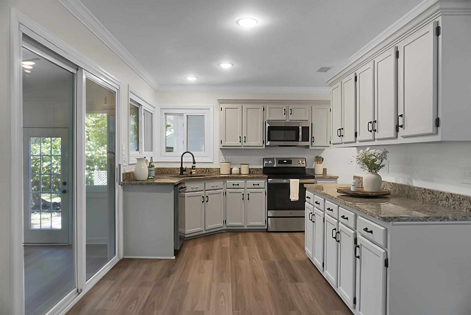 109 New Spring Court Summerville, SC 29485 - Photo 9 of 30 DSC01662