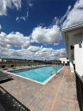 $2,600 | 323 Northeast 16th Street, Florida City, FL 33034