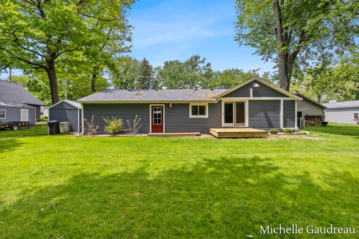 621 Eagle Point Road Lake Odessa, MI 48849 - Photo 30 of 47 621-Eagle_027
