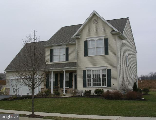 268 Bloomfield Drive Lititz, PA 17543 - Photo 2 of 12 Gallery Image 2