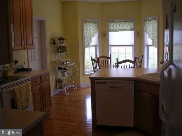 268 Bloomfield Drive Lititz, PA 17543 - Photo 3 of 12 Gallery Image 3