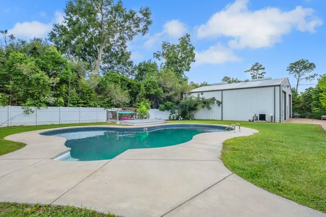 $425,000 | 27 6th Avenue Southwest, Cairo, GA 39828