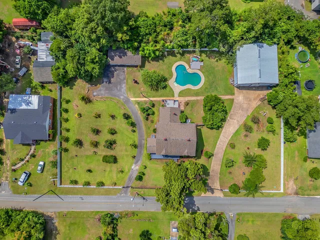 $425,000 | 27 6th Avenue Southwest, Cairo, GA 39828