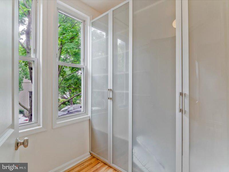 1200 D Street Northeast Washington, DC 20002 - Photo 29 of 47 Bright and airy corner nook.