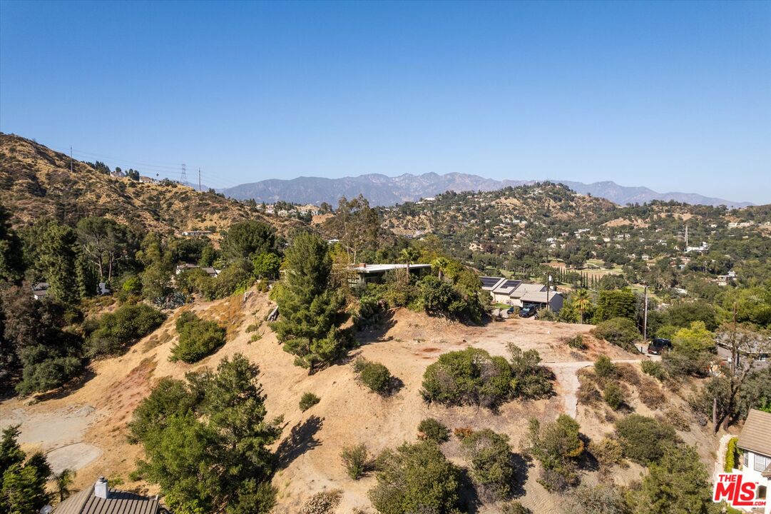 2885 Edgewick Road Glendale, CA 91206 - Photo 6 of 13