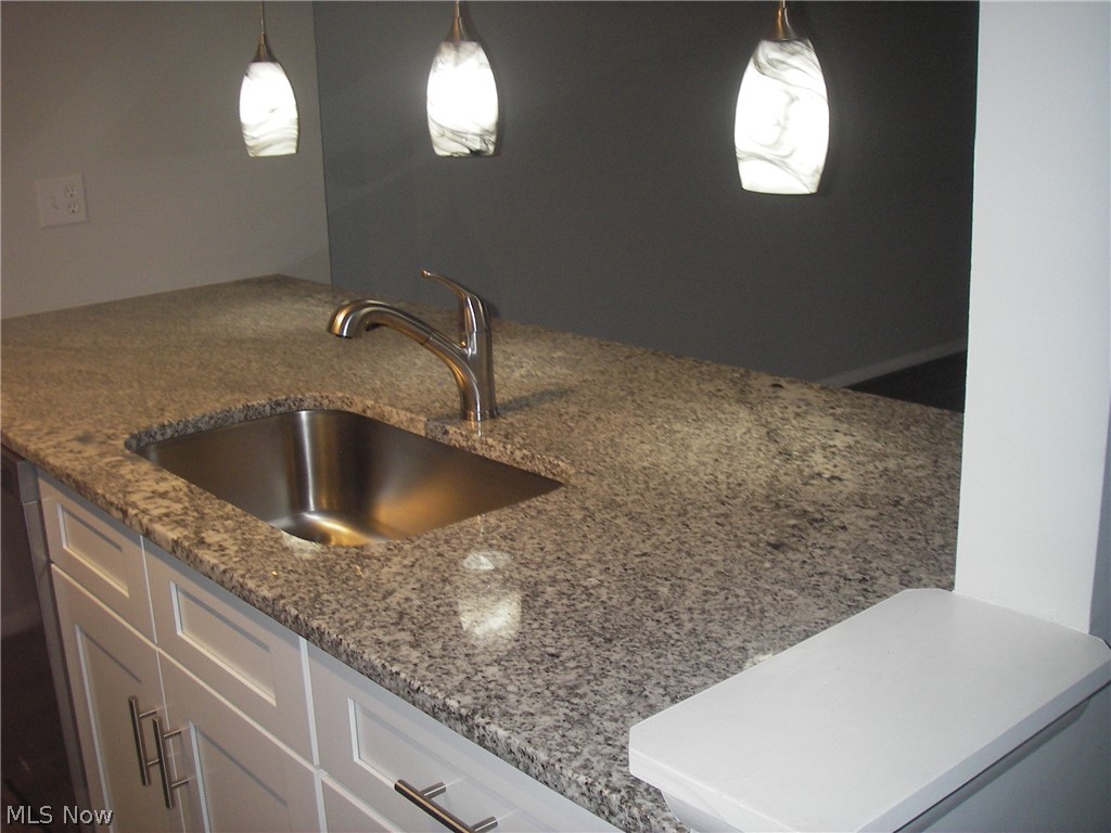 4505 Grayton Road, Unit 46 Cleveland, OH 44135 - Photo 6 of 20 Gallery Image 6