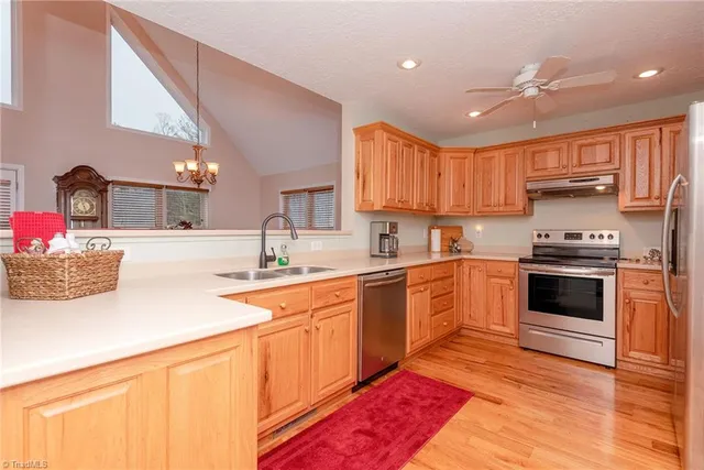 $639,900 | 817 Hidden Hollow Lane, Moravian Falls, NC 28654