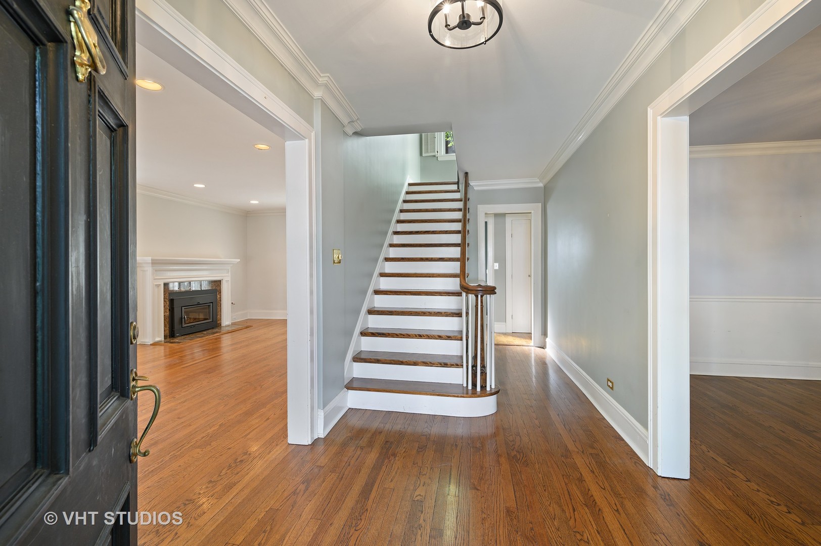 1423 Tower Road Winnetka, IL 60093 - Photo 3 of 38