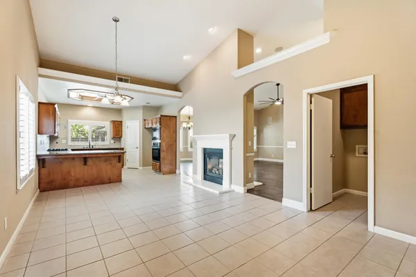 $715,000 | 1929 North Harvard Avenue, Clovis, CA 93619