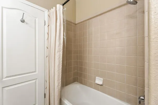 $715,000 | 1929 North Harvard Avenue, Clovis, CA 93619