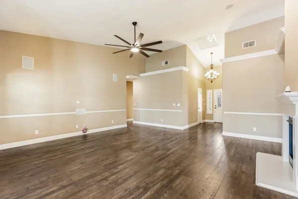 $715,000 | 1929 North Harvard Avenue, Clovis, CA 93619