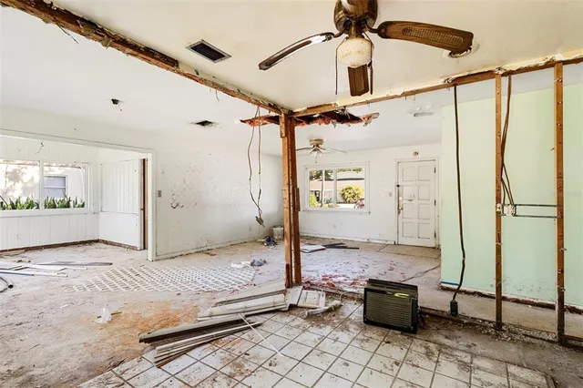 $379,000 | 2677 Martin Street, Sarasota, FL 34237