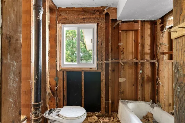 $379,000 | 2677 Martin Street, Sarasota, FL 34237