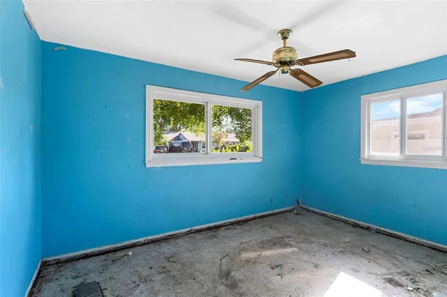 $379,000 | 2677 Martin Street, Sarasota, FL 34237