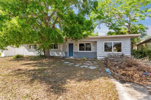 $379,000 | 2677 Martin Street, Sarasota, FL 34237