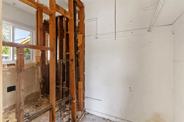 $379,000 | 2677 Martin Street, Sarasota, FL 34237