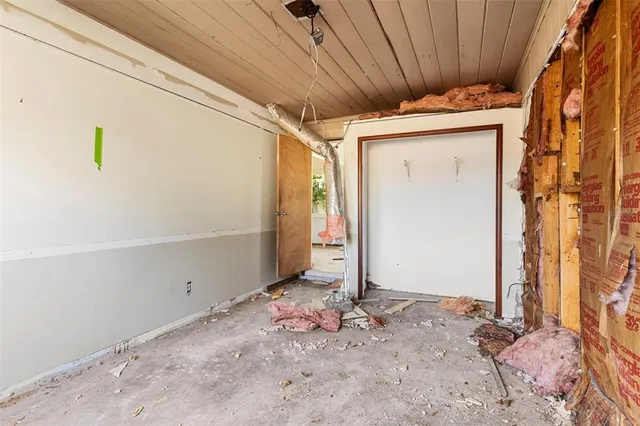 $379,000 | 2677 Martin Street, Sarasota, FL 34237