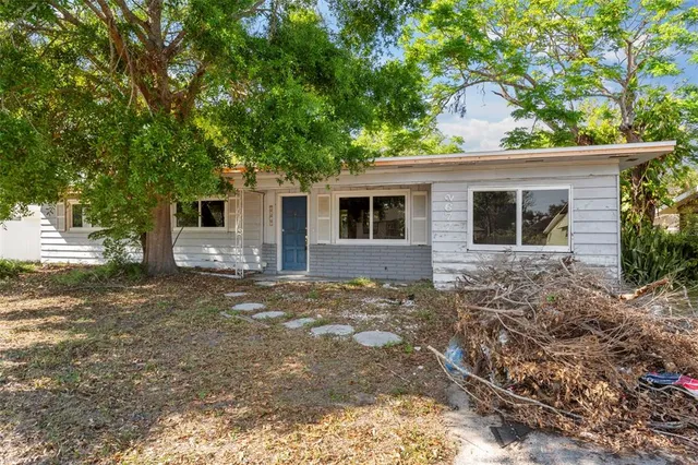 $379,000 | 2677 Martin Street, Sarasota, FL 34237