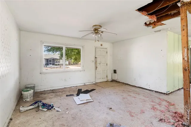 $379,000 | 2677 Martin Street, Sarasota, FL 34237