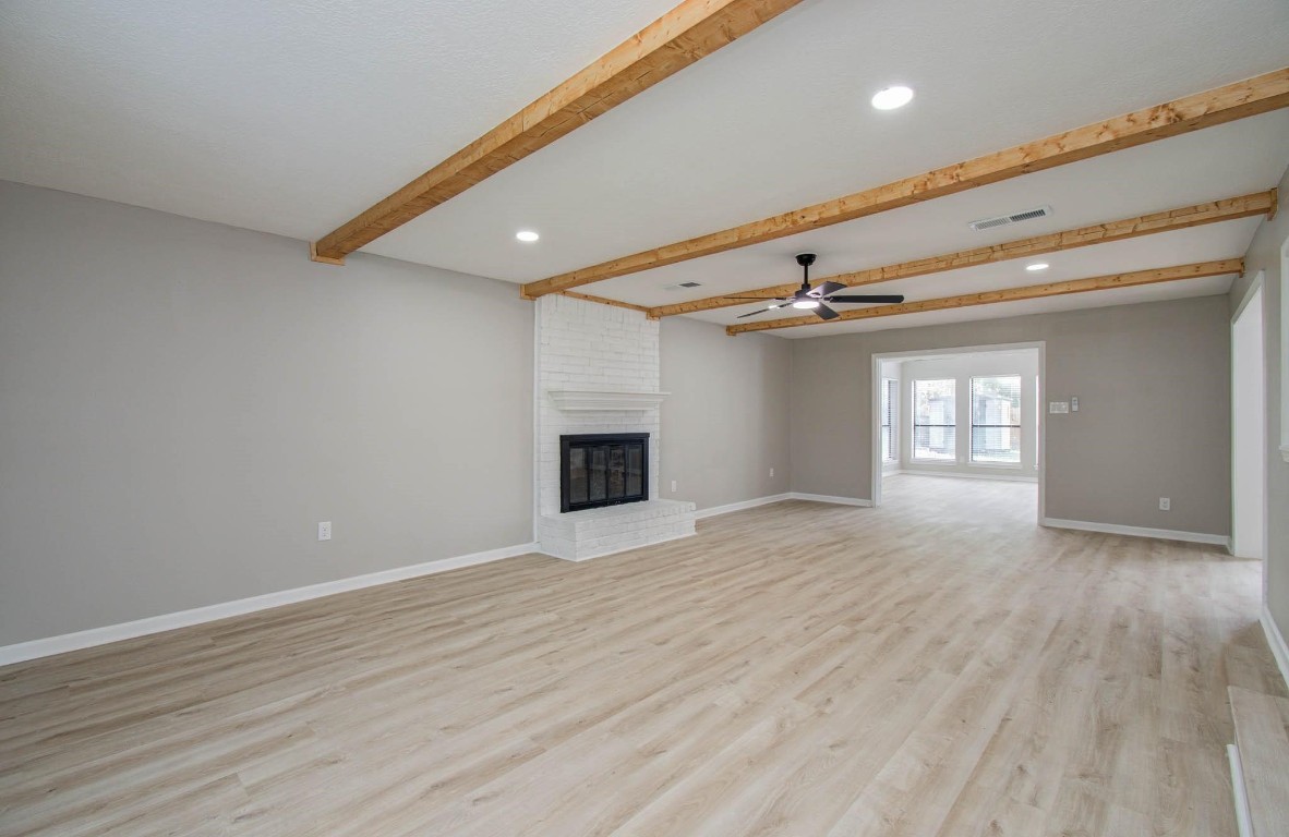 4735 Theall Road Houston, TX 77066 - Photo 14 of 38