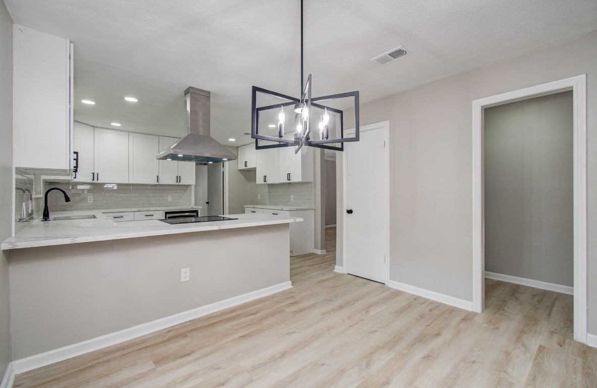 4735 Theall Road Houston, TX 77066 - Photo 20 of 38