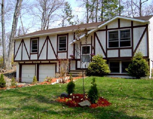6 Elly Road New Fairfield, CT 06812 - Photo 1 of 1 Gallery Image 1