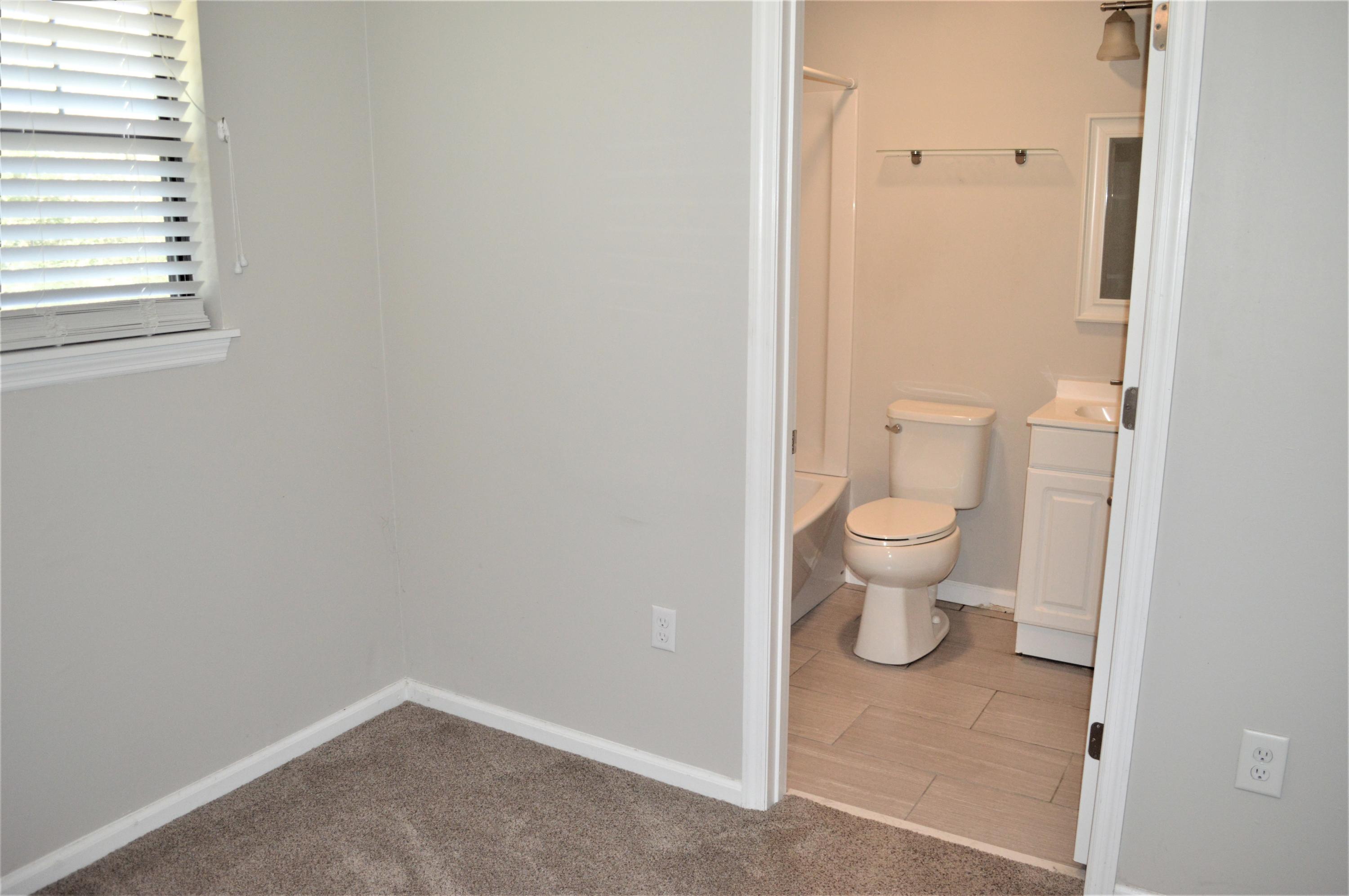 1529 Royle Road Summerville, SC 29486 - Photo 15 of 21 DSC_1535