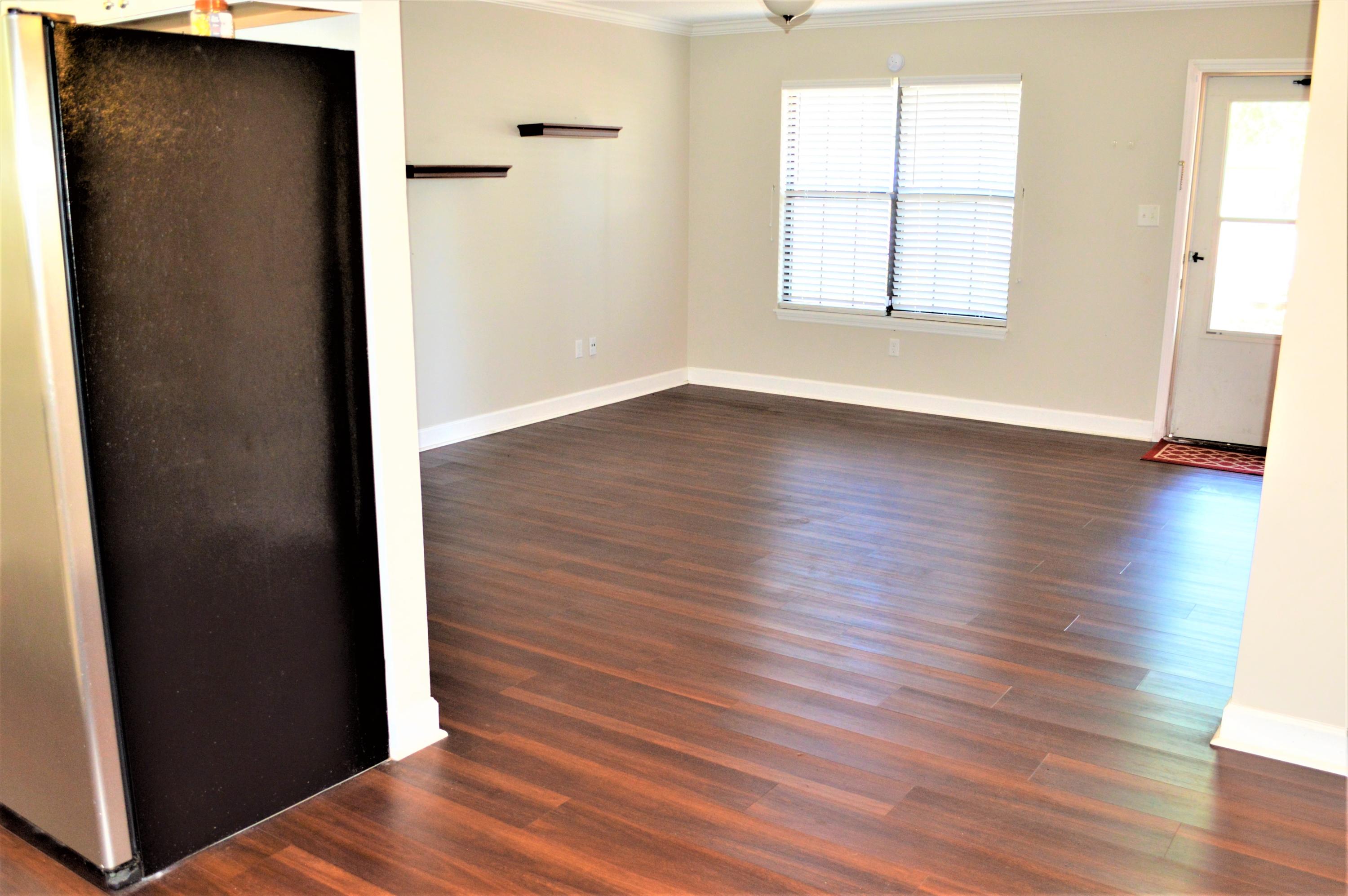 1529 Royle Road Summerville, SC 29486 - Photo 10 of 21 DSC_1504