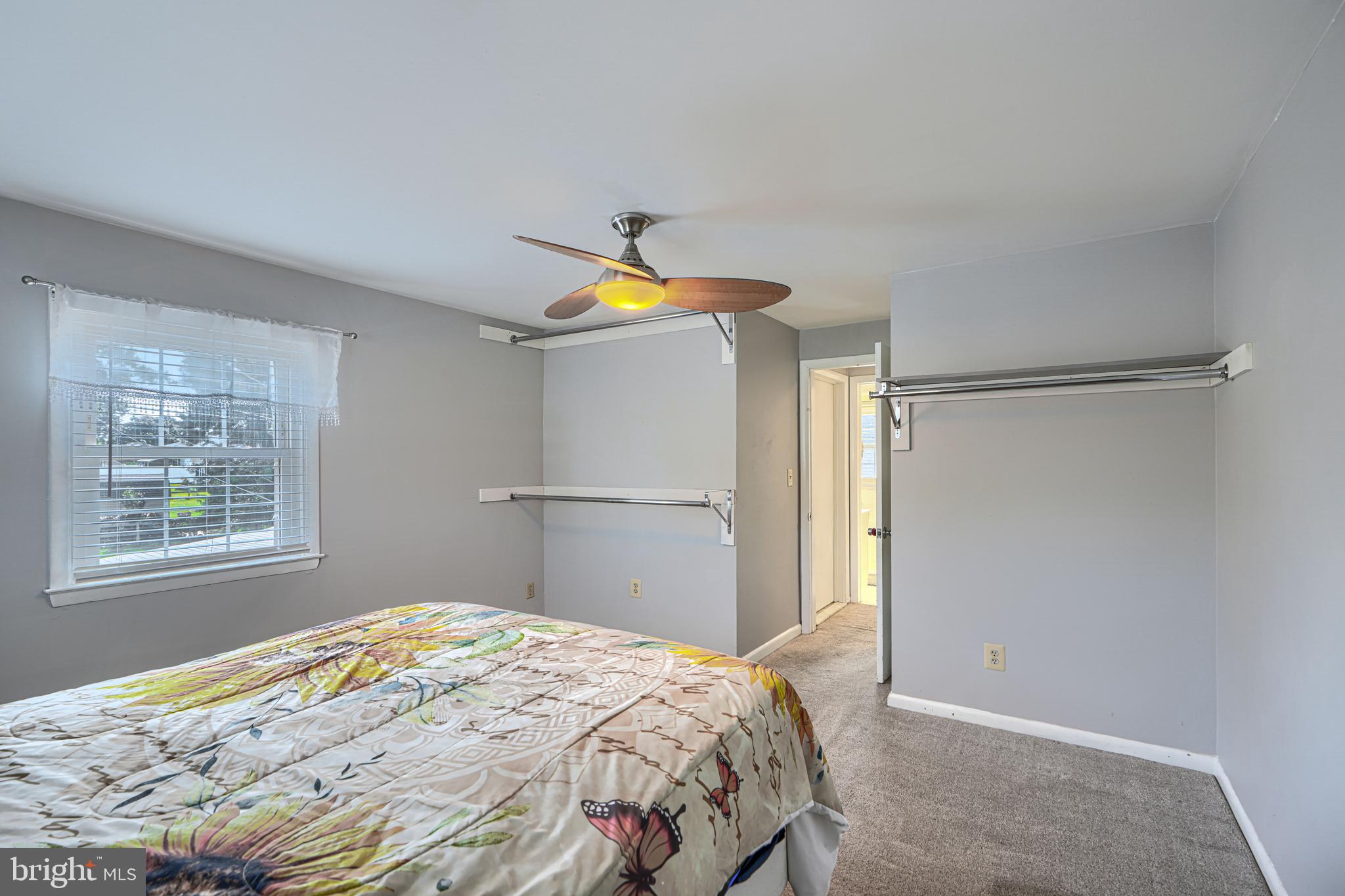 559 Fairmount Road Linthicum Heights, MD 21090 - Photo 29 of 58 2nd bedroom on 2nd level
