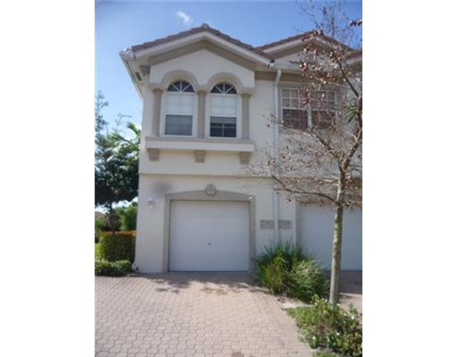 3191 Laurel Ridge Circle Riviera Beach, FL 33404 - Photo 1 of 9 Primary Photo