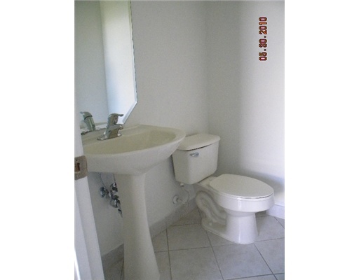 3191 Laurel Ridge Circle Riviera Beach, FL 33404 - Photo 4 of 9 Additional Photo