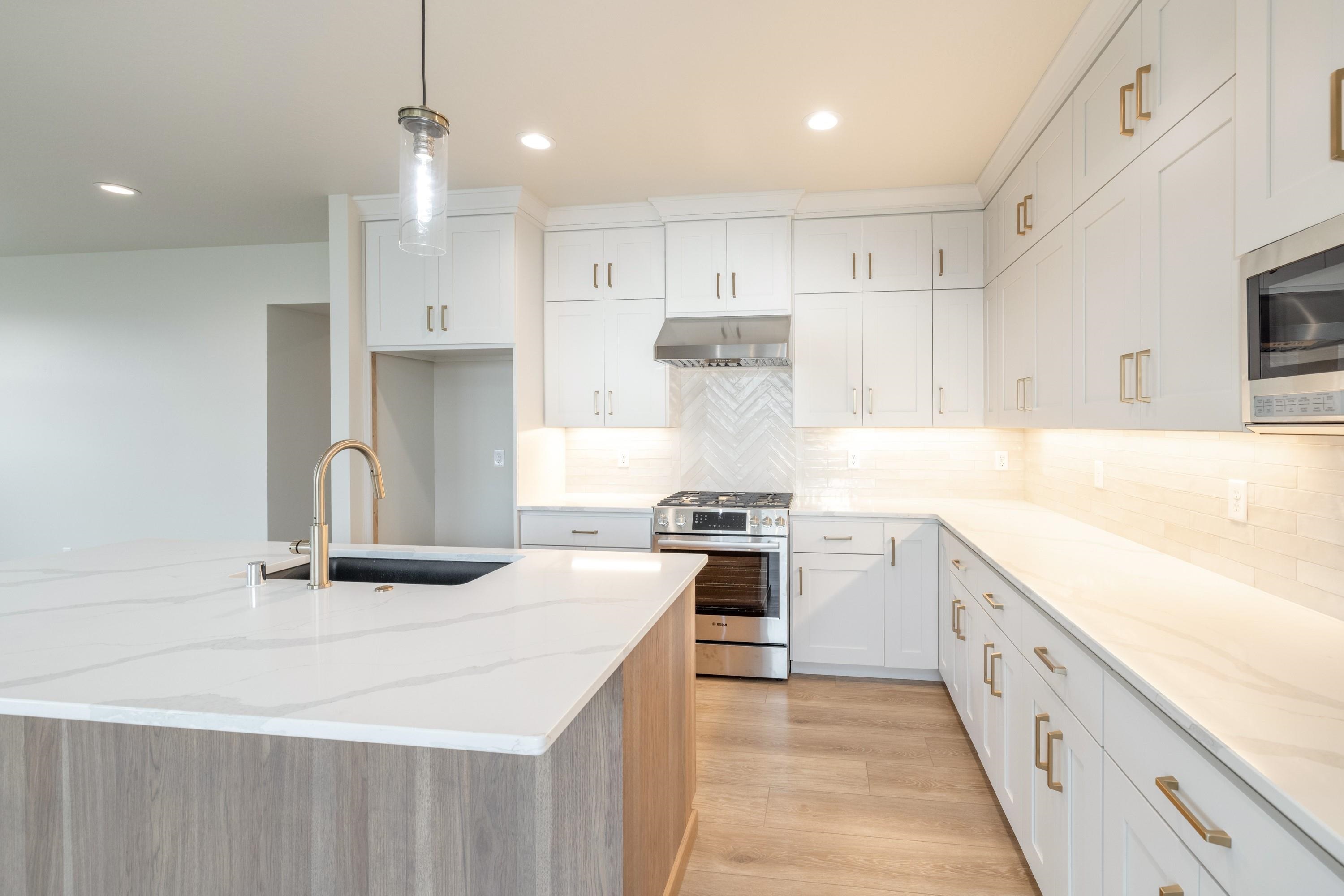2205 West Cascade Way Spokane, WA 99208 - Photo 11 of 31 Gallery Image 11