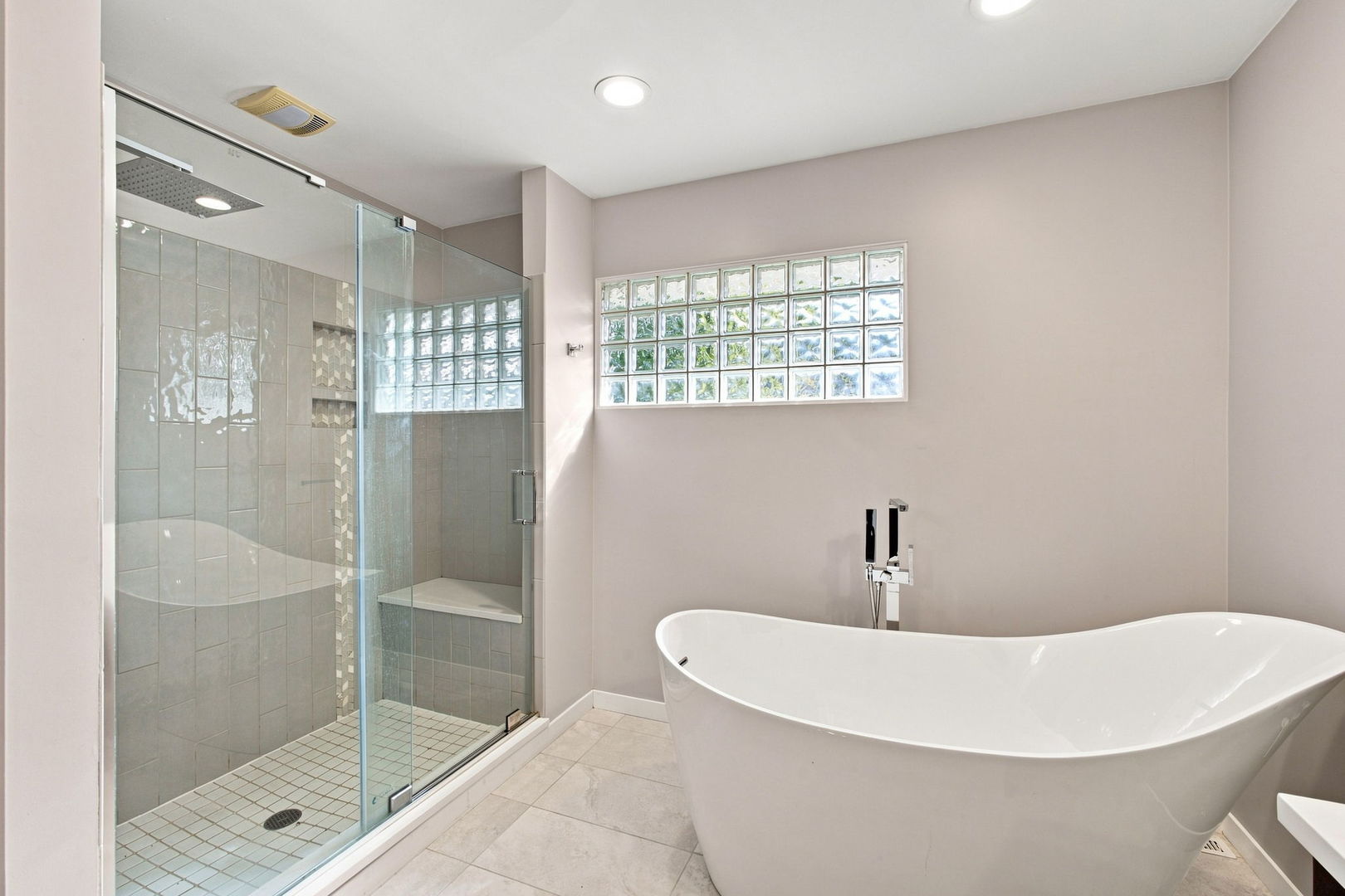 2752 Wendy Road Naperville, IL 60565 - Photo 28 of 64 Gallery Image 28