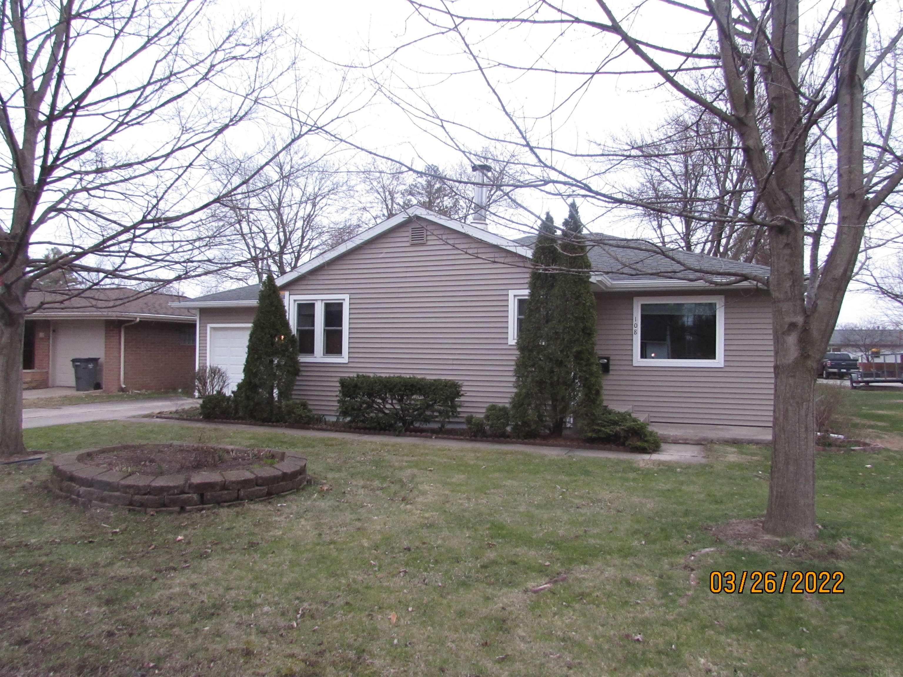 108 North Riverside Boulevard Goshen, IN 46526 - Photo 2 of 22 Gallery Image 2