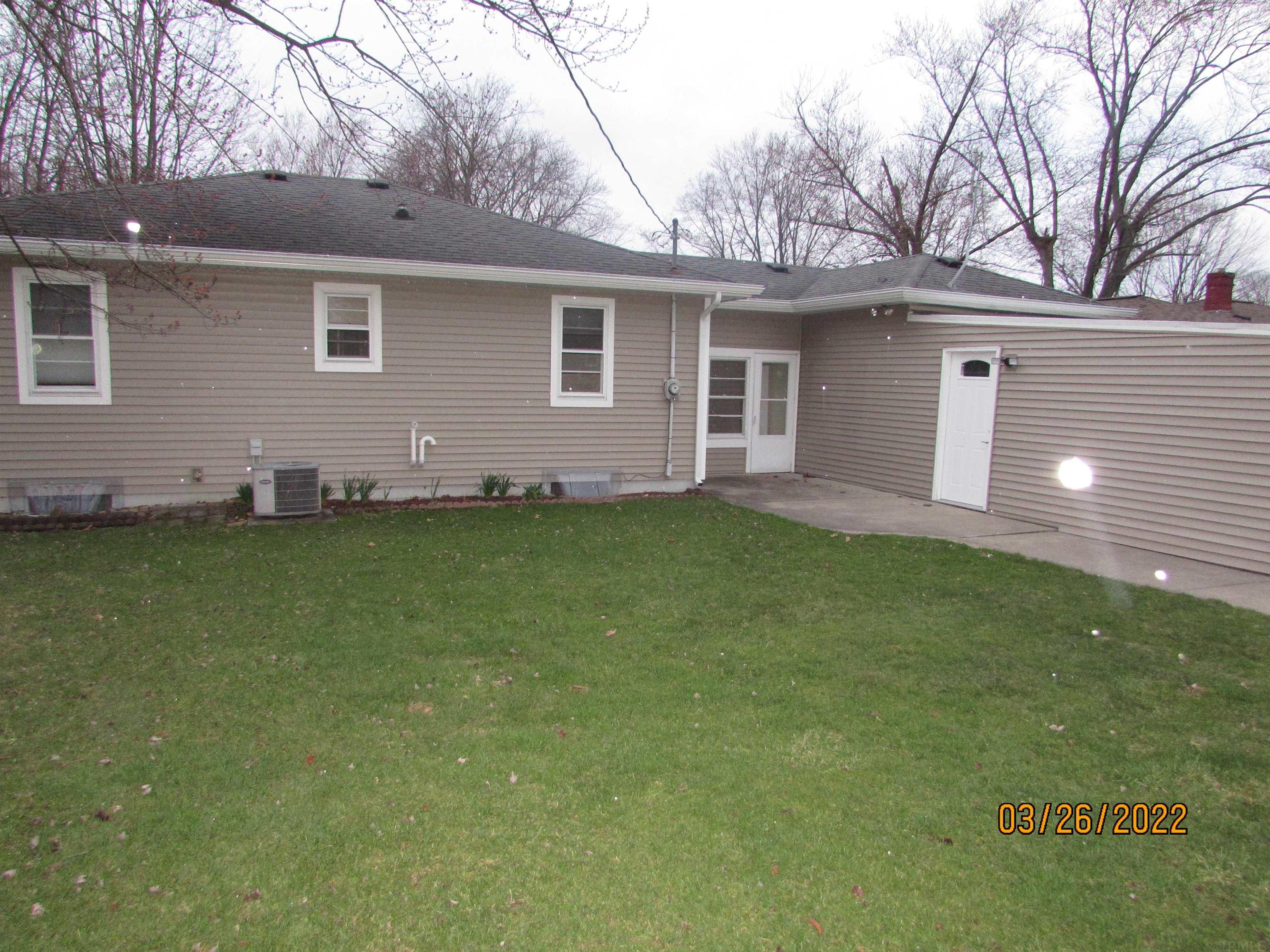 108 North Riverside Boulevard Goshen, IN 46526 - Photo 7 of 22 Gallery Image 7