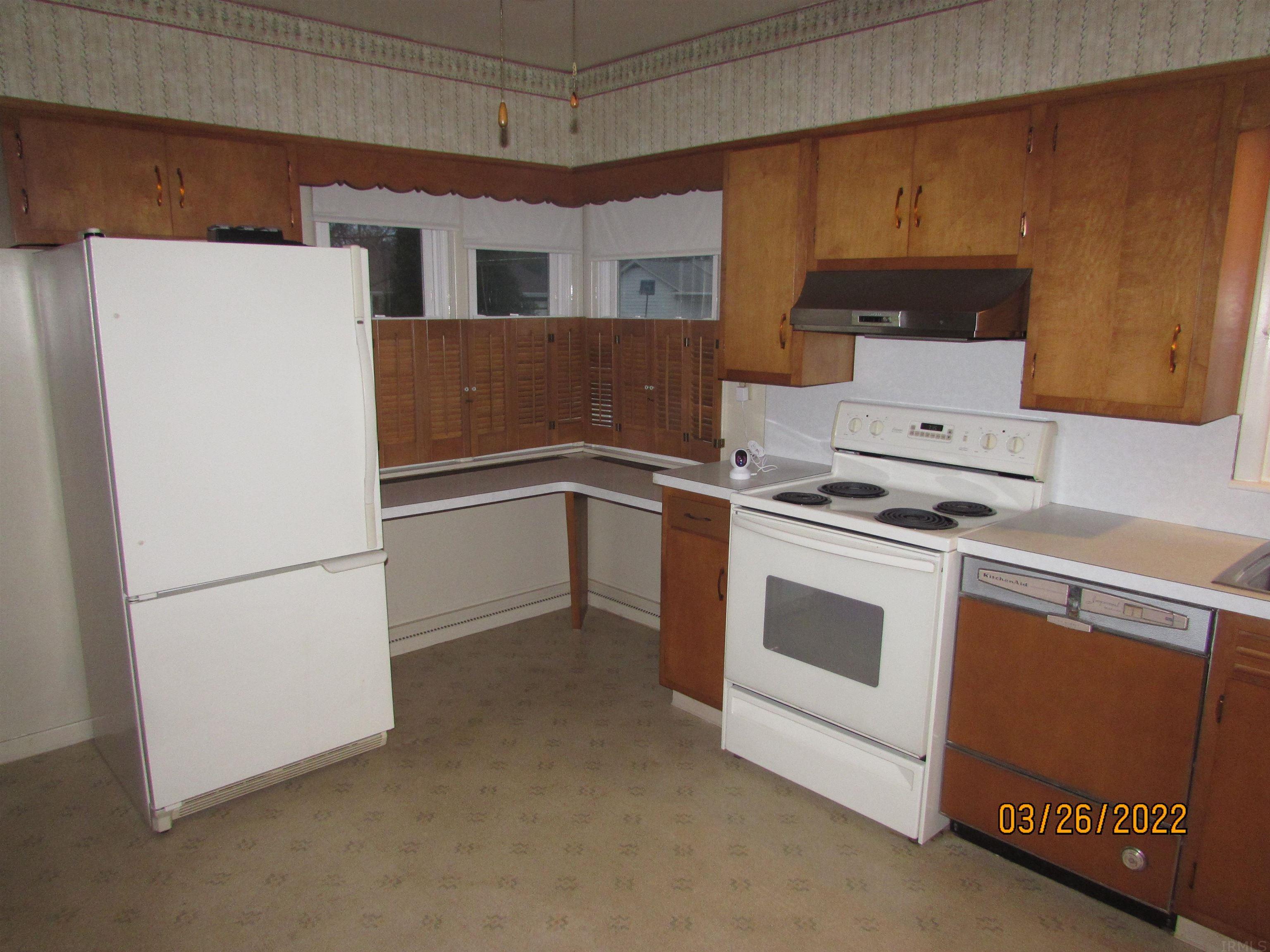 108 North Riverside Boulevard Goshen, IN 46526 - Photo 9 of 22 Gallery Image 9