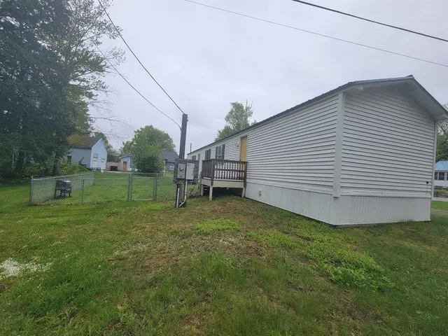 $130,000 | 41 Crow Hill Street, Northumberland, NH 03582