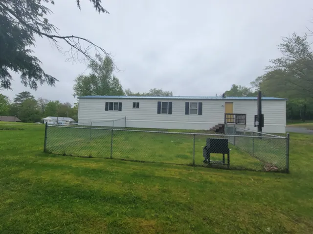 $130,000 | 41 Crow Hill Street, Northumberland, NH 03582