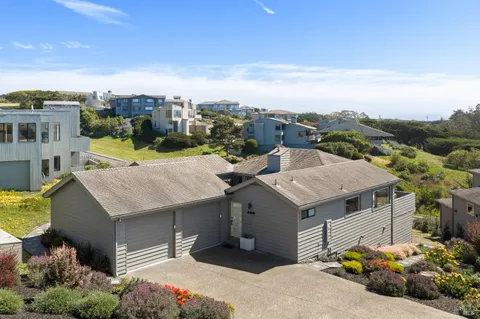 $1,795,000 | 142 Poppy Court, Bodega Bay, CA 94923
