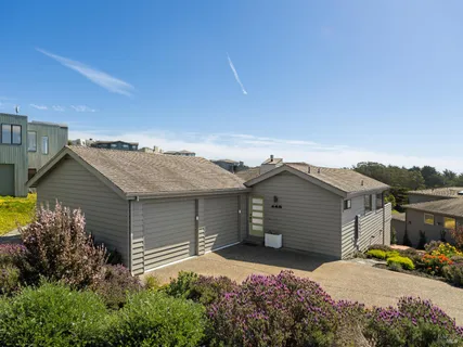 $1,795,000 | 142 Poppy Court, Bodega Bay, CA 94923