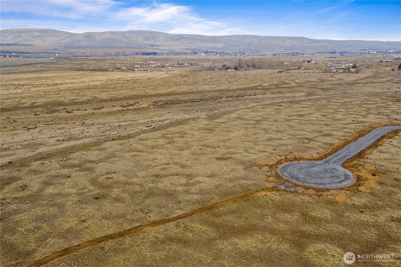 4 Cascade View Road Ephrata, WA 98823 - Photo 5 of 20 a view of an ocean