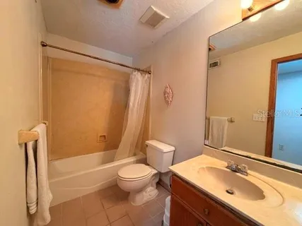 $450,000 | 4944 Midnight Lane, Sarasota, FL 34235