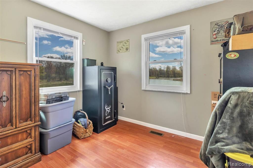 2910 East Cohoctah Road Howell, MI 48855 - Photo 18 of 35