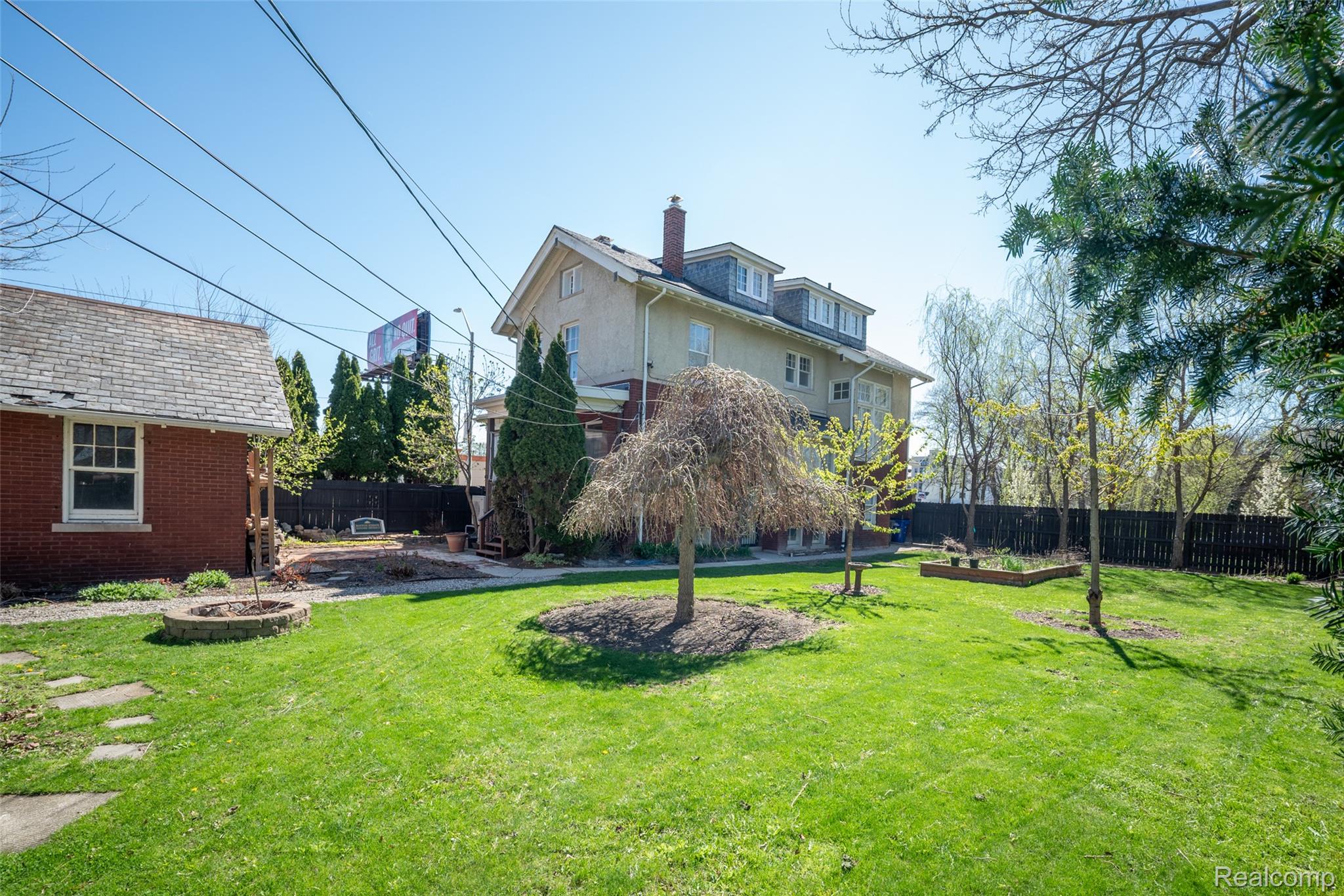 22 Edison Street Detroit, MI 48202 - Photo 47 of 62