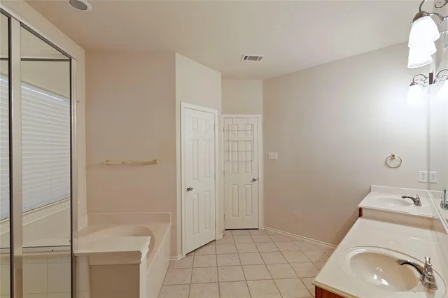 $2,350 | 4540 Bonnywood Drive, Mesquite, TX 75150