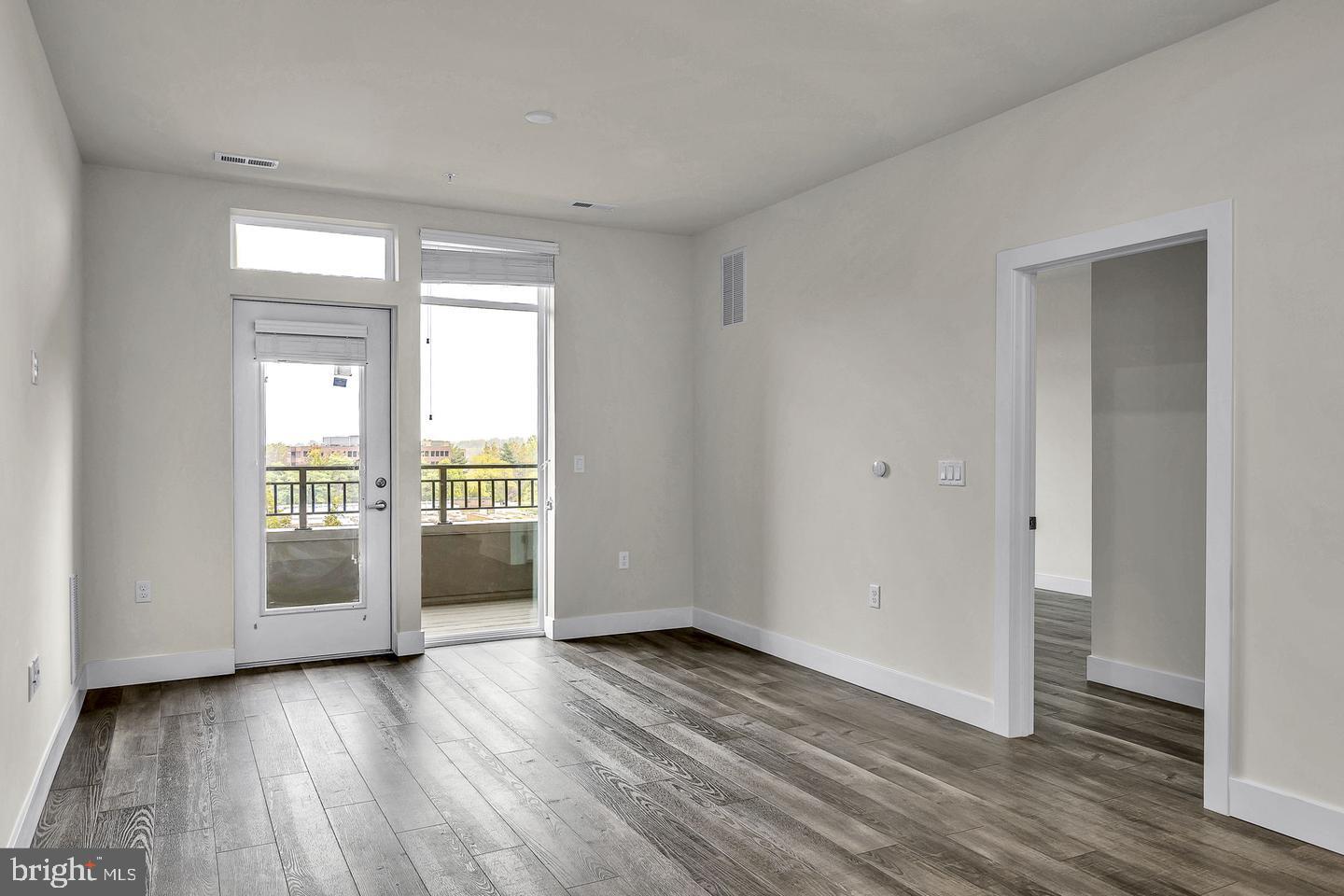 1761 Old Meadow Road, Unit 413 McLean, VA 22102 - Photo 11 of 31