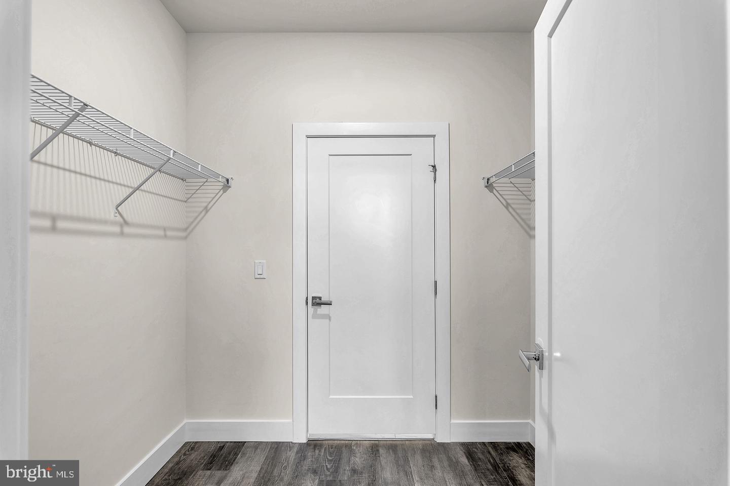 1761 Old Meadow Road, Unit 413 McLean, VA 22102 - Photo 17 of 31